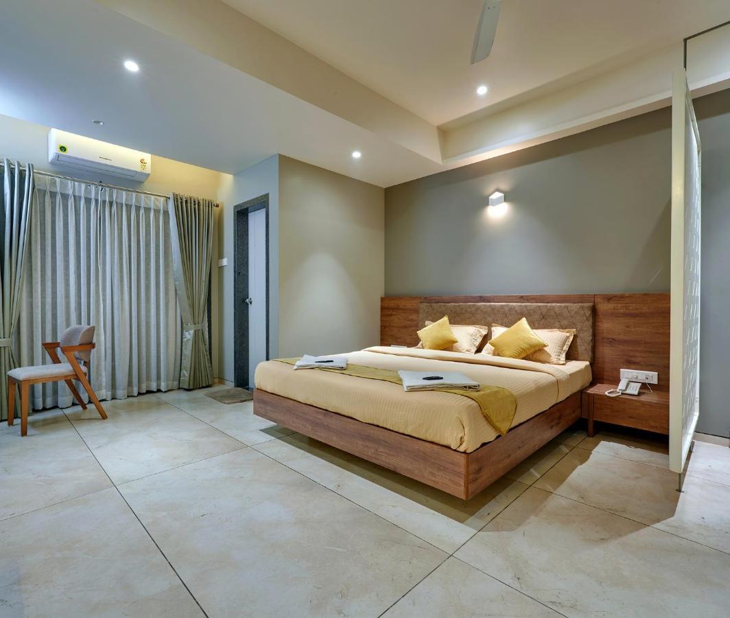 Hotel Swamini Colhapur Exterior foto